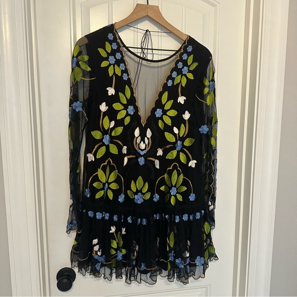 Free People Mini Dress Black Mesh Embroidered Boho Long Sleeve Size Extra Small - Picture 5 of 10